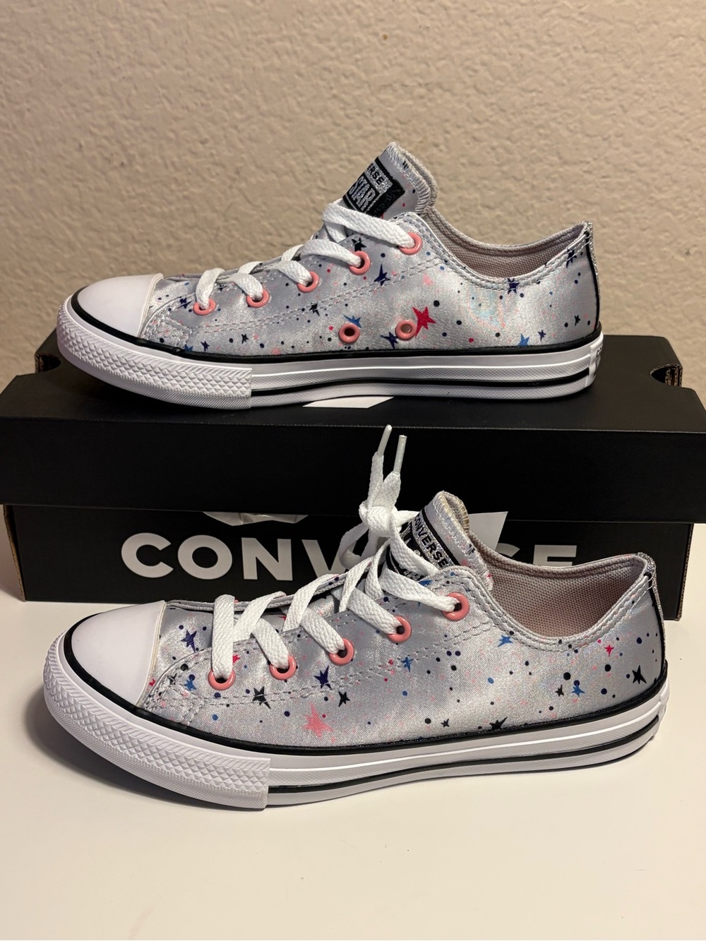 Converse Chuck Taylor All Star OX Junior 3 Silver Star Print Glitter 665360F NWT
